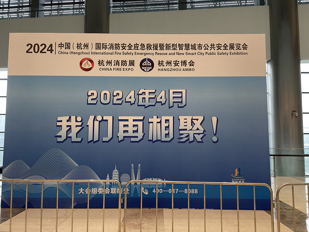 极品人妻VIDEOSSS人妻